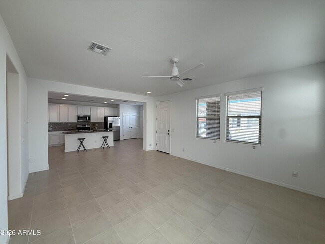 Foto del edificio - 14668 W Soft Wind Dr