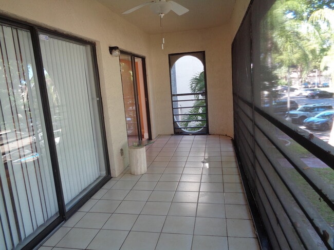 Building Photo - 6328 Longboat Ln W