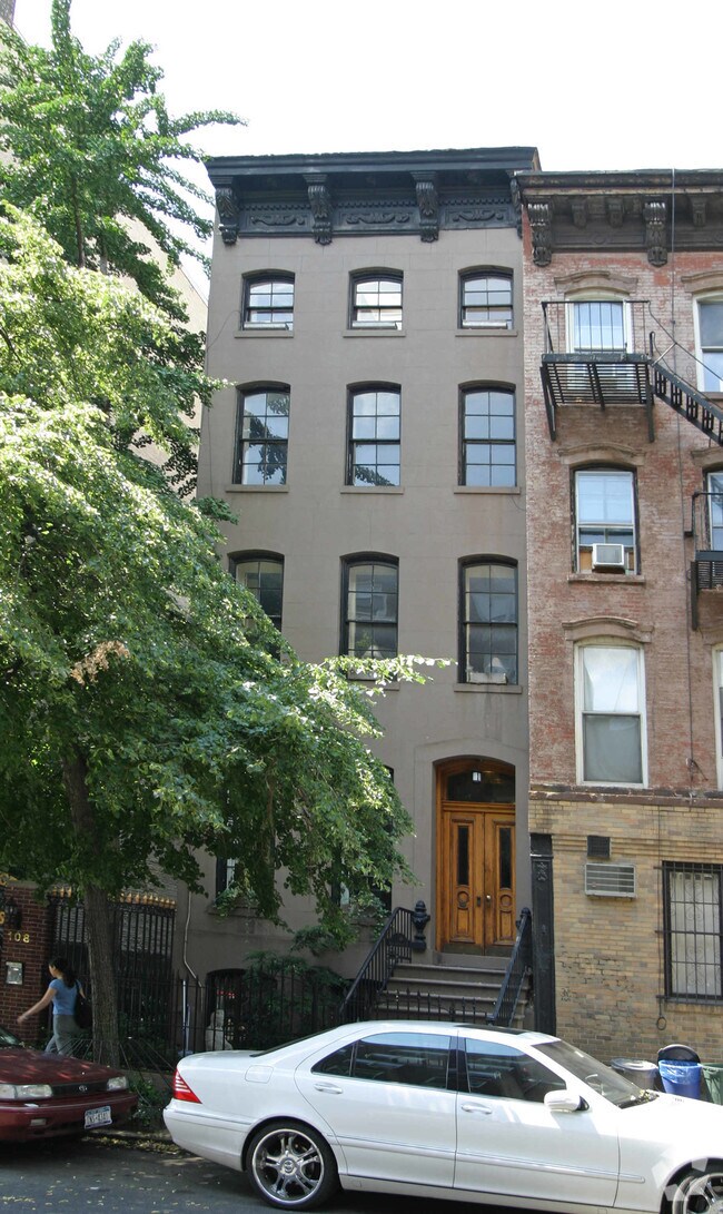 Foto del edificio - 110 W 15th St