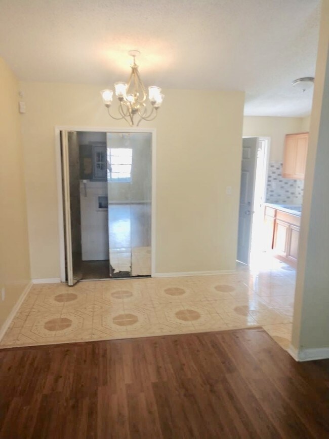 Foto del edificio - 6354 Shannon Pkwy