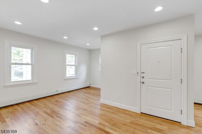 Foto del edificio - 161 Ashland Ave