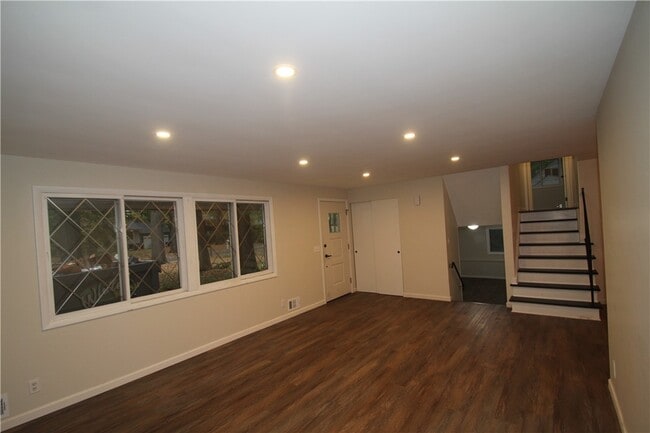 Foto del edificio - 34 Bright Oaks Dr