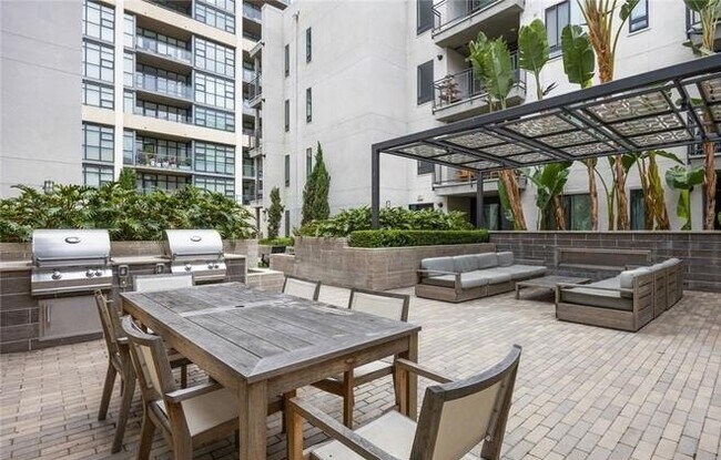 Foto del edificio - 2424 Nolita