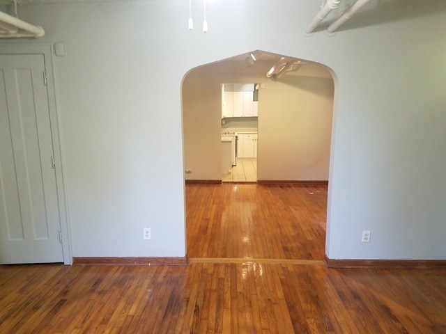 Building Photo - 4137 N Dickinson Ave