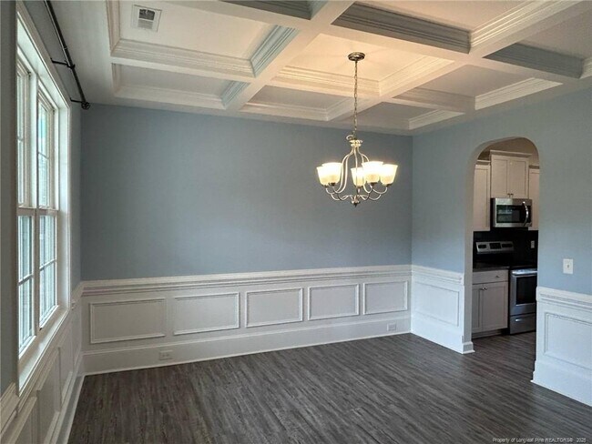 Building Photo - 3553 Coupure Wy
