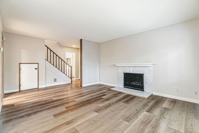 Foto del edificio - Gorgeous 3 bedroom home in the heart of Ca...