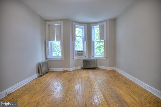 Foto del edificio - 3422 Chestnut Ave
