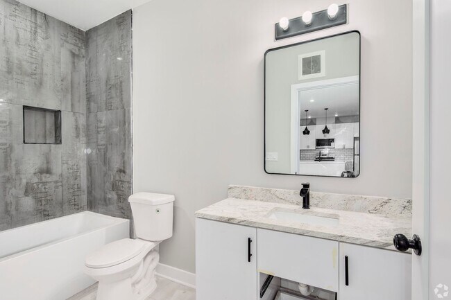 Interior Photo - 317 Kennedy St