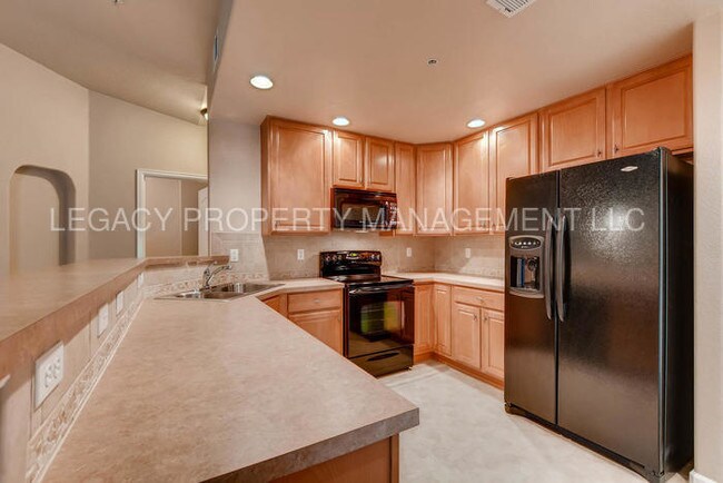 Foto del edificio - 6212 Kilmer Loop