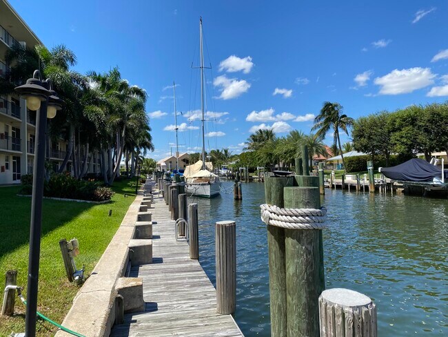 Building Photo - 109 Paradise Harbour Blvd