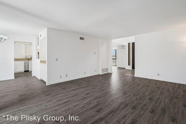 Building Photo - 2 br, 2.5 bath House - 591 Tree Top Lane