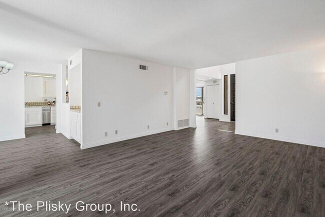 Foto del edificio - 2 br, 2.5 bath House - 591 Tree Top Lane