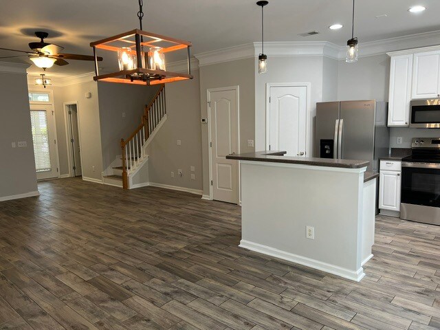 concepto de espacio abierto - 25 Sugar Maple Ln