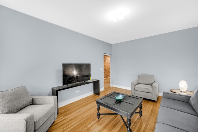 Building Photo - 6022 S Eberhart Ave
