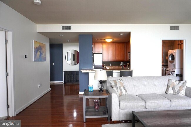 Building Photo - 105 Christina Landing Dr