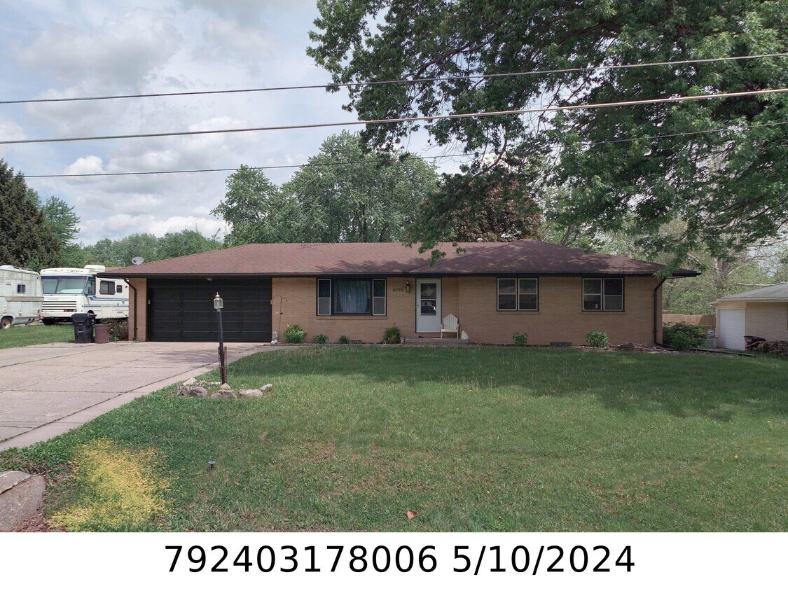 Foto del edificio - 6735 NW 10th St