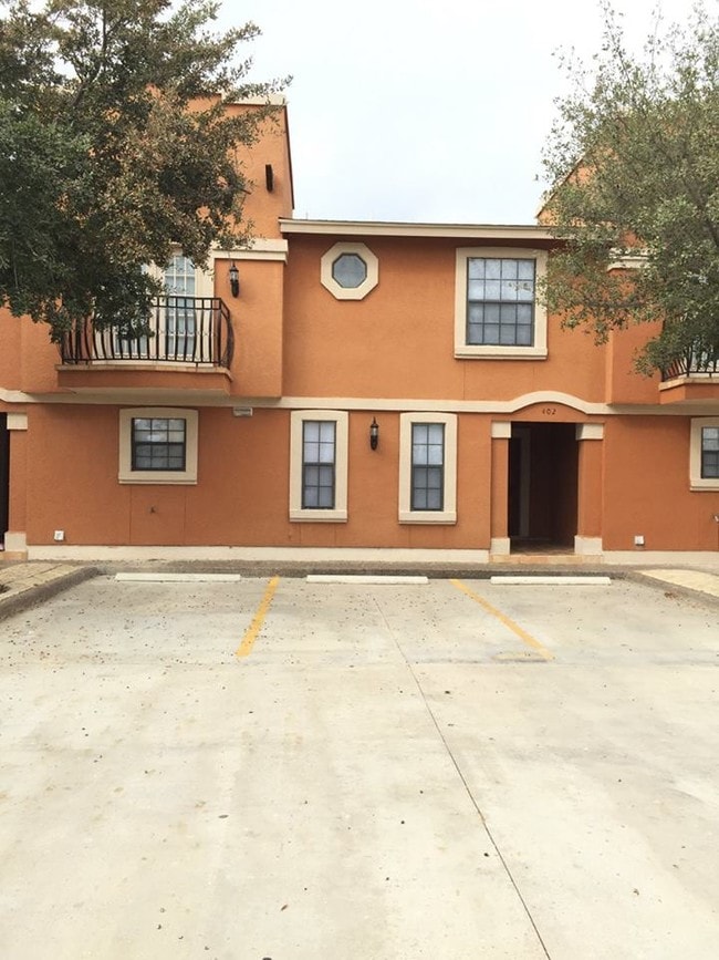 Exclusive tenant parking - 3510 N Milmo Ave