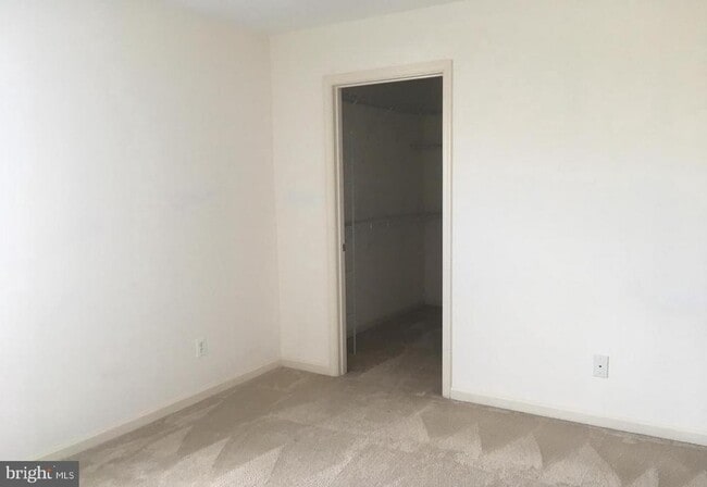 Building Photo - 7209 Bladen Pl