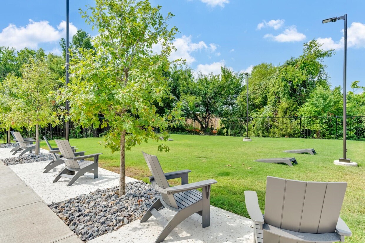 Primary Photo - 1305A Provident Dr