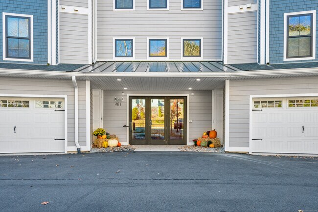 Foto del edificio - 401 Albany Turnpike