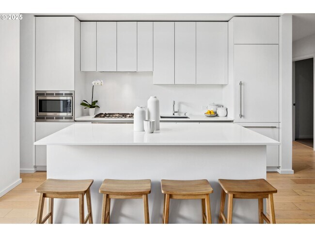 Kitchen - 1150 NW Quimby St
