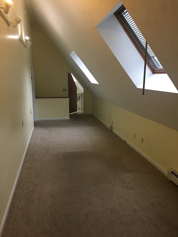 Building Photo - 15 Meadowbrook Rd
