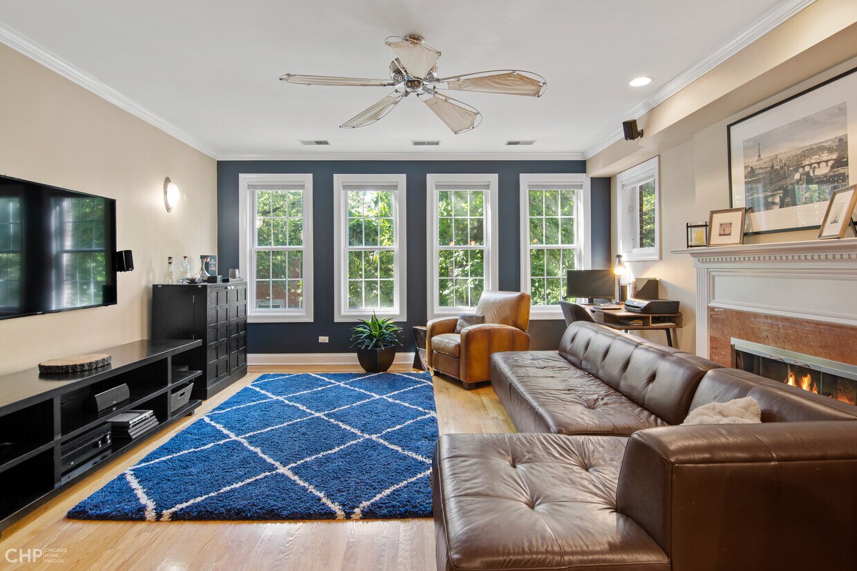 Main Living Area - 630 W Briar Pl