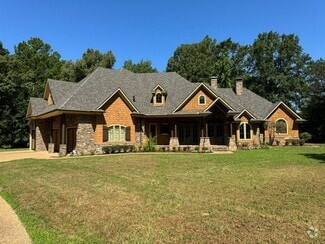 Building Photo - 21220 Gatlinburg Rd