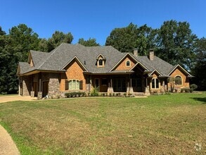 Building Photo - 21220 Gatlinburg Rd