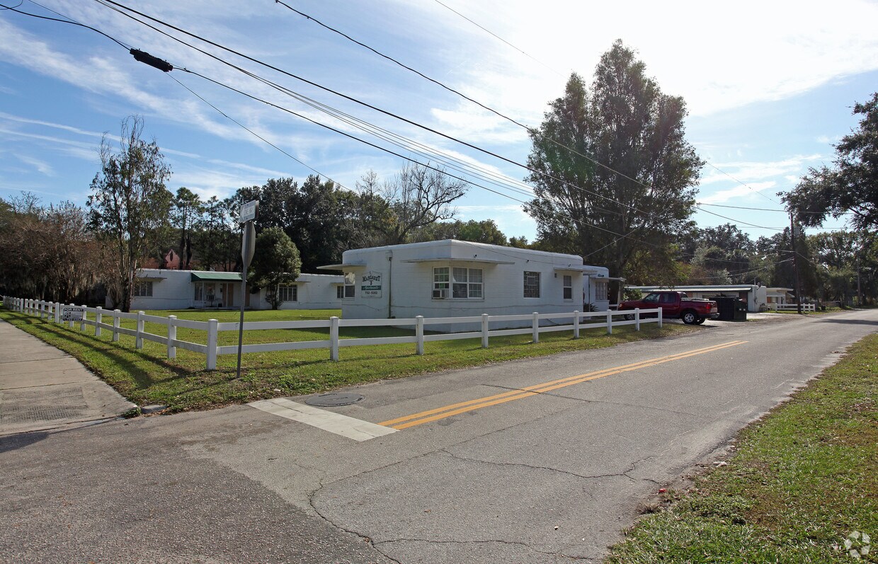 Foto principal - 1111 W Reynolds Ave