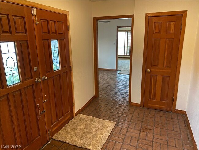 Foto del edificio - 2901 Burton Ave