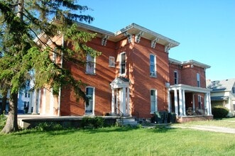 Building Photo - 203 S 6th St