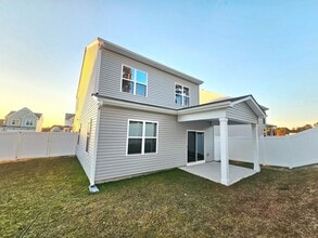 Building Photo - 682 Union St