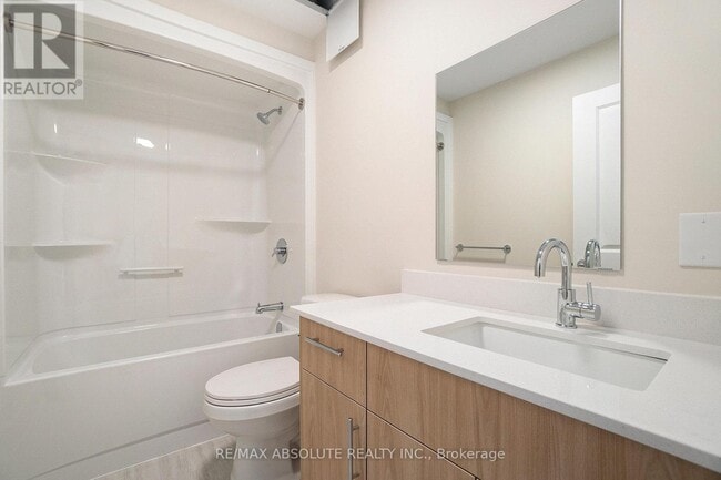 Building Photo - 412 - 12B THOMAS STREET S