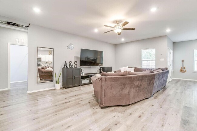 Foto del edificio - Great 4 Bed, 2 Bath in South Arlington- Mansfield ISD-  76001