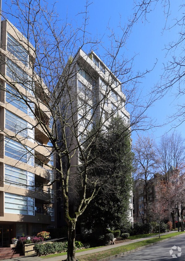 Photo du bâtiment - Barons Court