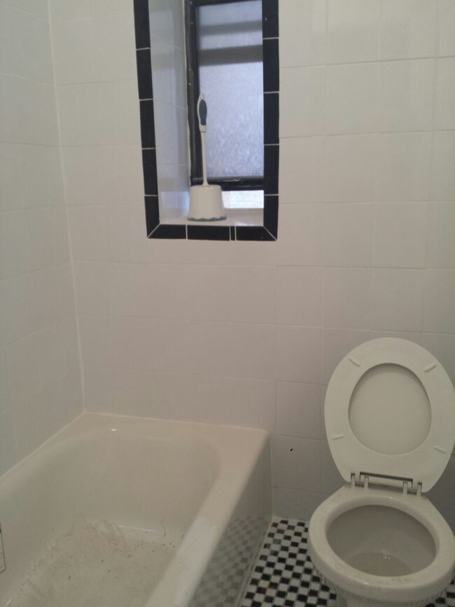Foto del edificio - 905 43rd St