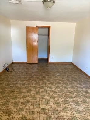 Building Photo - 209 S Tree St