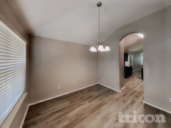 Foto del edificio - 15018 Mause Creek Dr