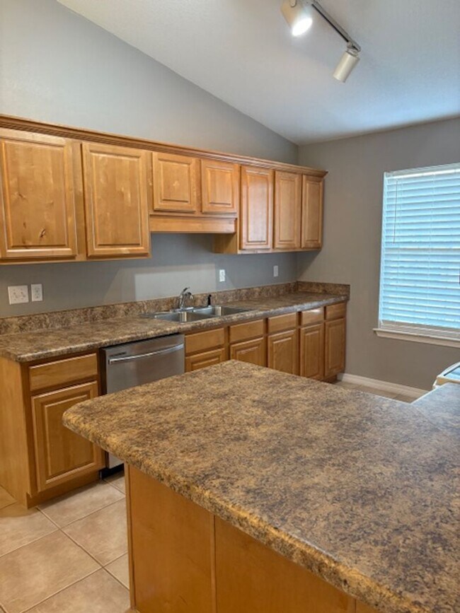 Foto del edificio - 1831 Sundown Dr