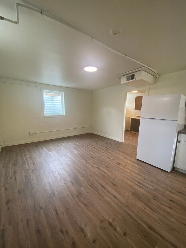 Downstairs living space attached to kitchen - 1314 S 6th Ave
