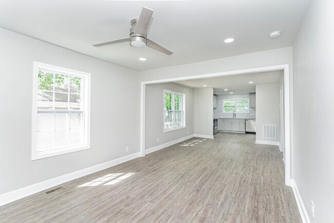 Foto del edificio - 115 Sterling St