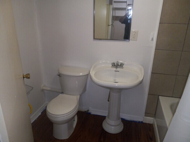 Foto del edificio - 4865 River Rd