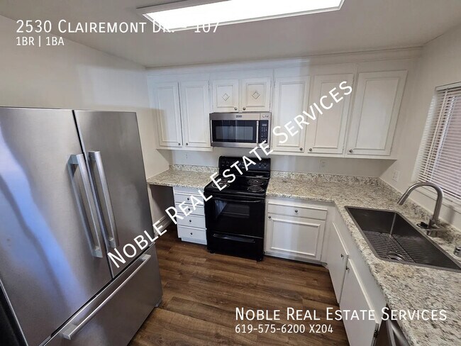 Foto del edificio - 2530 Clairemont Dr