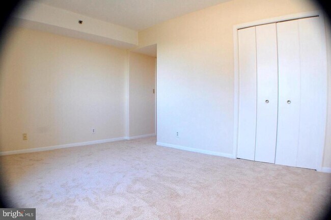 Building Photo - 5505 Seminary Rd