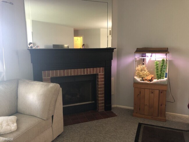 Foto del edificio - 1 br, 1 bath House - 2790 Glasgow Ct Unit W1