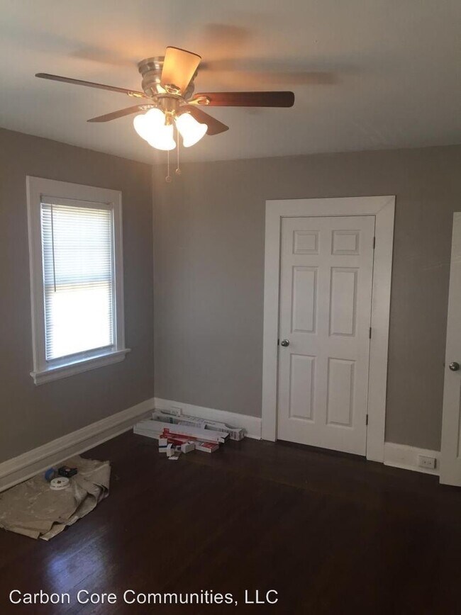 Building Photo - 1 br, 1 bath Apartment - 2110 Drex Ave.