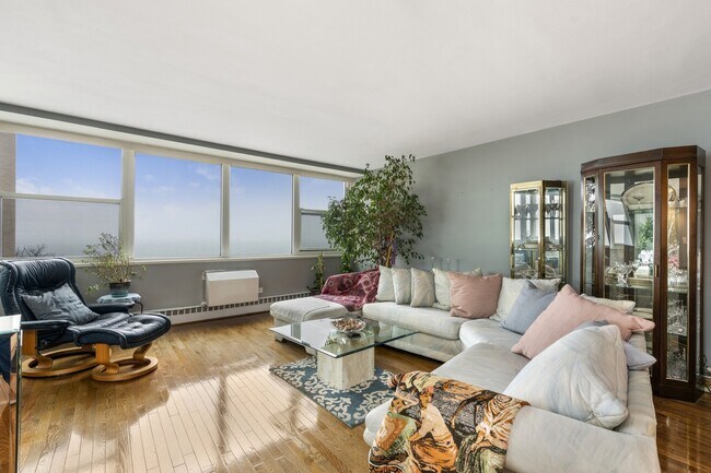 Foto del edificio - 1150 N Lake Shore Dr