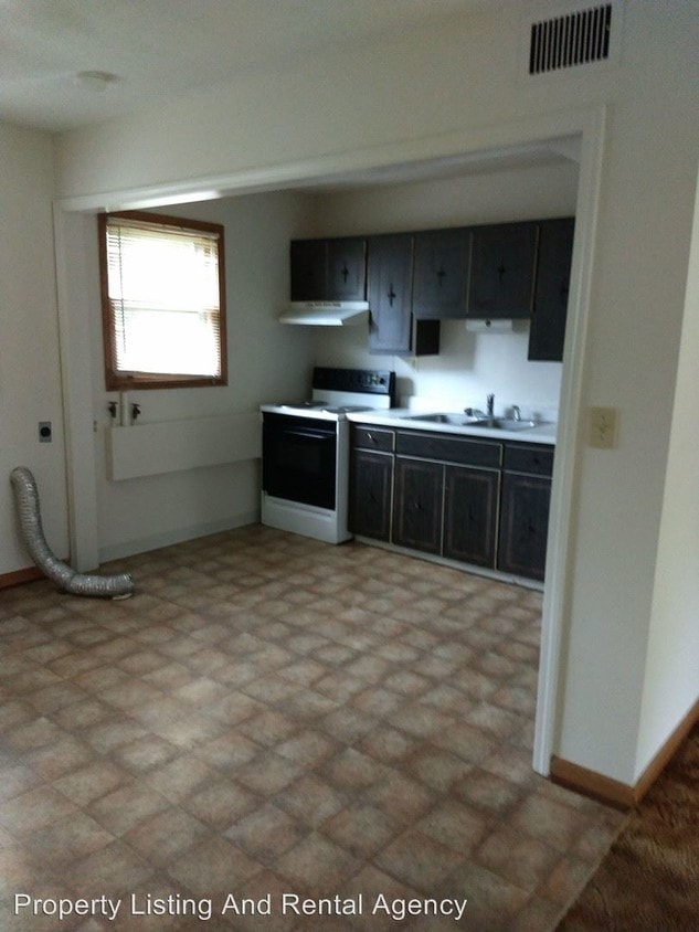 Primary Photo - 108 Gay St