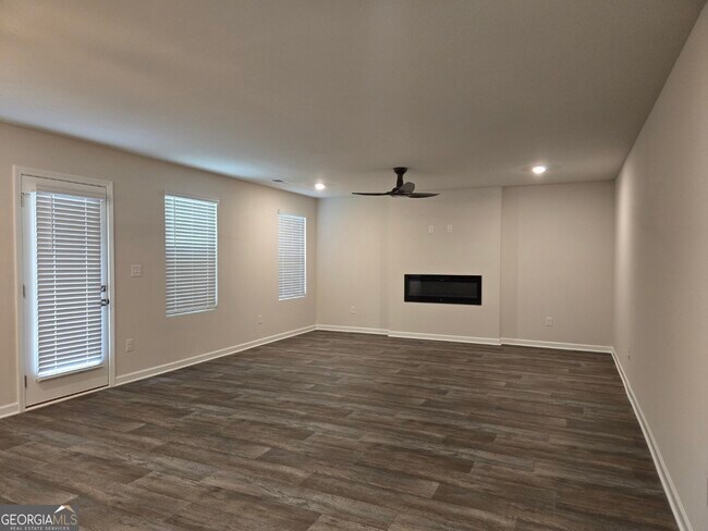 Building Photo - 710 Windstream Dr